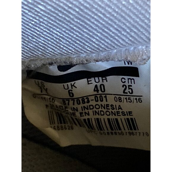 Nike Air Force 1 Metallic Silver Sneakers Size 7 - Picture 4 of 5